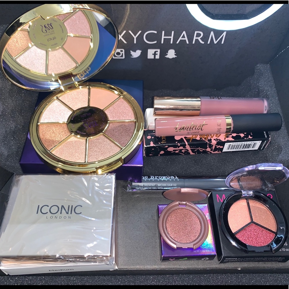 SOLD ! Tarte Cosmetics Eyeshadow Palette